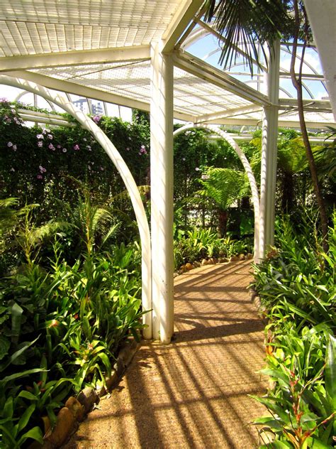 If you are looking to build or buy a greenhouse, below is a comprehensive guide on estimated greenhouse costs. Easy To Build Greenhouse. Build Your Own Greenhouse the Easy Way - Countryside Network