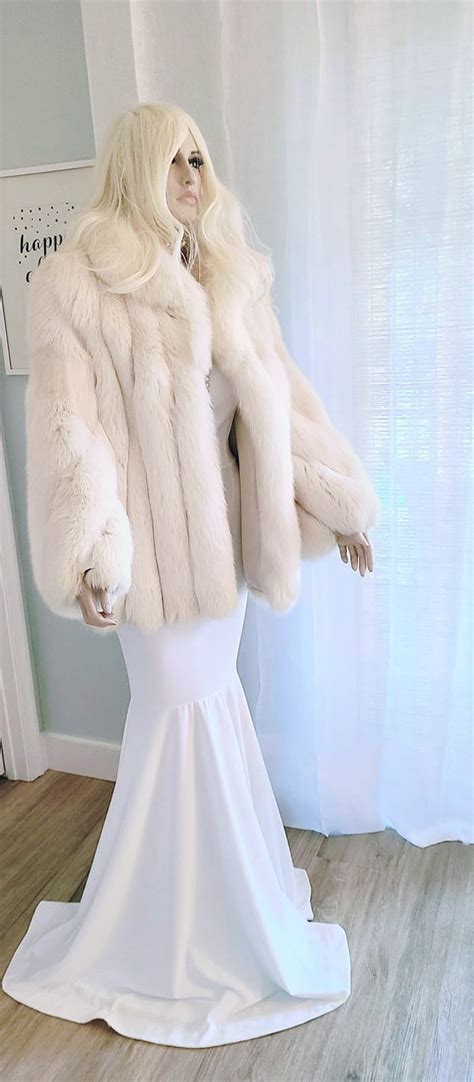 Luxury Vintage Arctic Fox Fur Coat Bridal Jacket Wedding Fur White