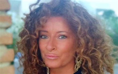 Valentina Persia Chi è Isola Dei Famosi Età Carriera Figli Vita