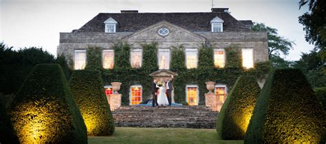 Cornwell Manor Estate - Luxury Cotswold Rentals