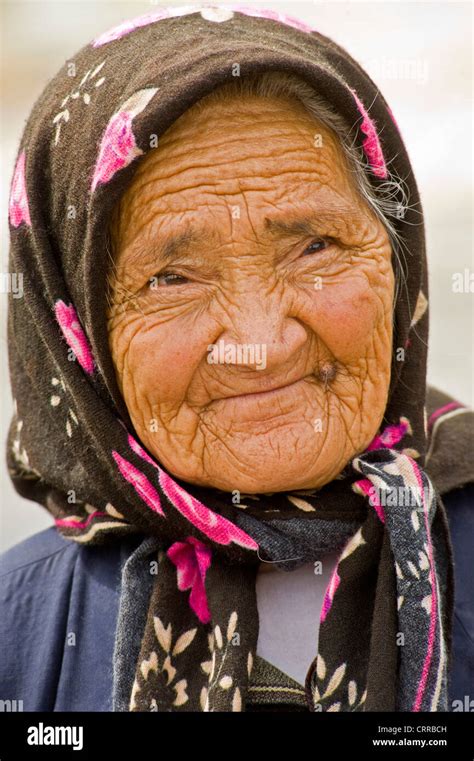 Uyghurs Woman Hi Res Stock Photography And Images Alamy