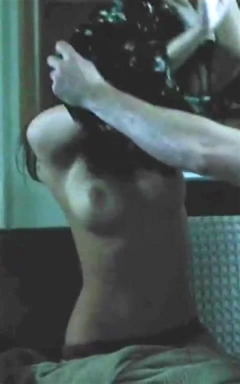 Nude Celebs Emily Ratajkowski In Gone Girl Porn Gif Video Nebyda Com