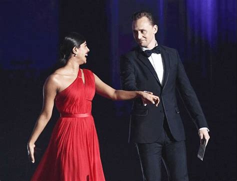 Photos Priyanka Chopra Tom Hiddleston Flirted Openly At Emmys After