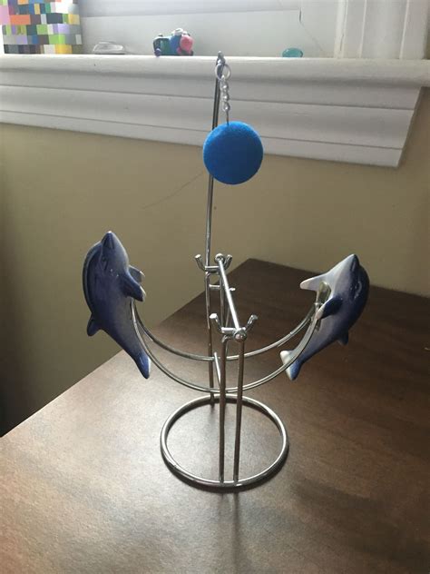Kinetic Dolphin Ball Game Pendulo