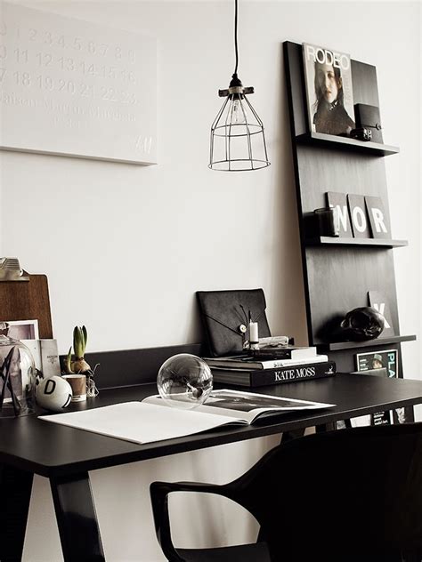 See more ideas about office design, design, black and white office. 37 Stylish Minimalist Home Office Designs You'll Ever See ...