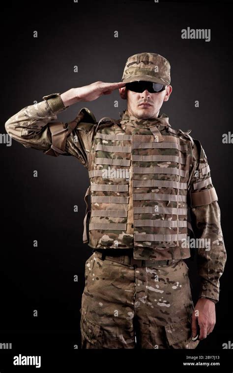 Army Soldier Saluting Stock Photo Alamy