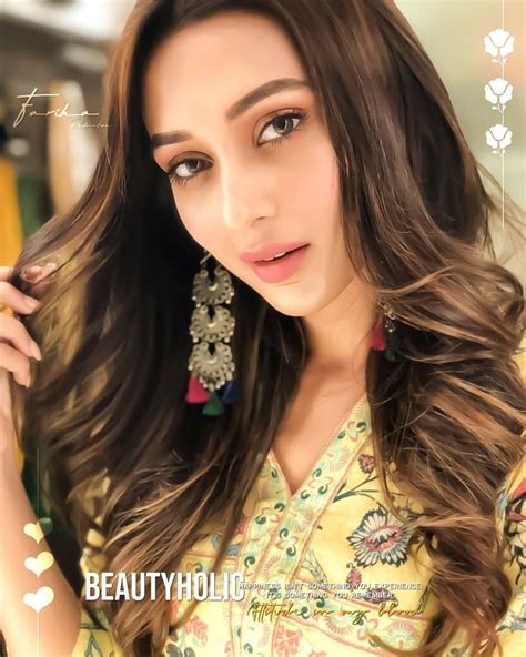 Pin By Jawad Ch On Girls Edited Dpzz Beautiful Celebrities Beauty