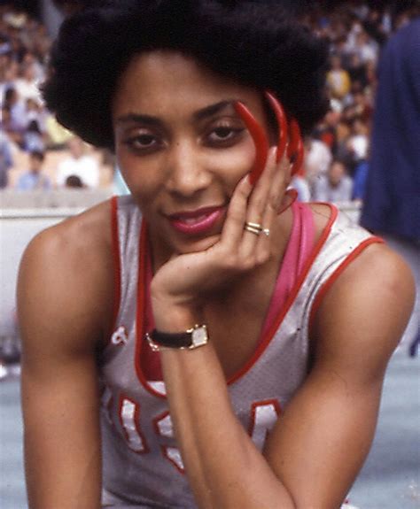 Flo jo's world record of 10.49 is only the mark left to beat. Flo Jo, Legend Running Sports World - Life Is Beautiful