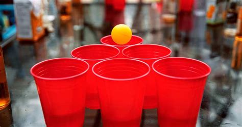 Best 13 Drinking Games For Students Save The Student