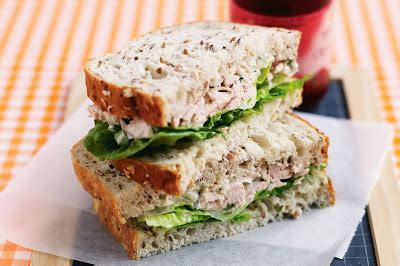 Serve on soft white bread. cara membuat tuna sandwich panggang praktis - Kuliner Corner