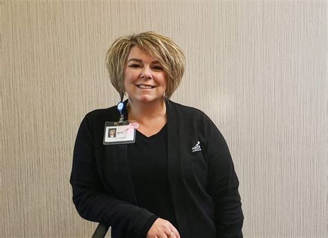 Mandy Carpenter Receptionist Healthcare Hero