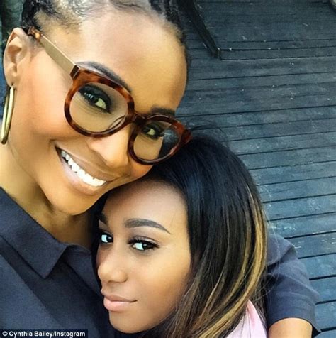 Jun 18, 2021 · der wechsel von jadon sancho zu manchester united wird immer konkreter, im gegenzug durchkämmt borussia dortmund den spielermarkt nach einem ersatz für den talentierten briten. Kim Kardashian's doctor gives Real Housewife Cynthia ...