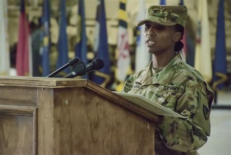 Afsbn Afghanistan Welcomes New Commander Article The United States Army