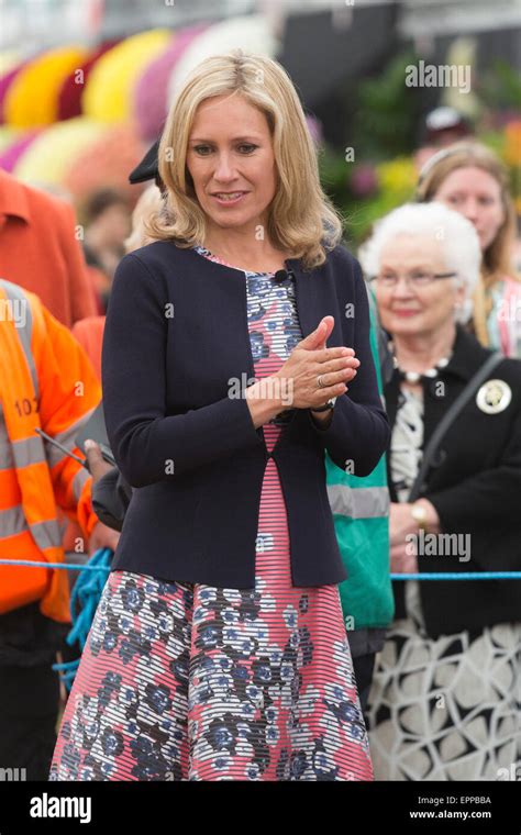 Sophie Raworth At Rhs Chelsea Flower Show Hi Res Stock Photography And