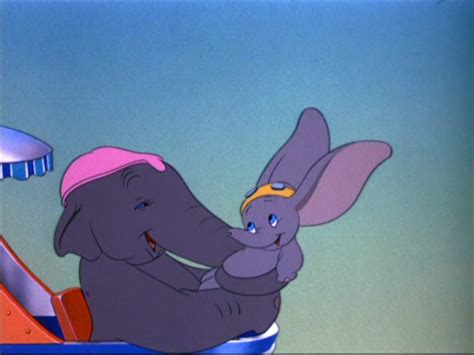 Dumbo Classic Disney Image 4613979 Fanpop
