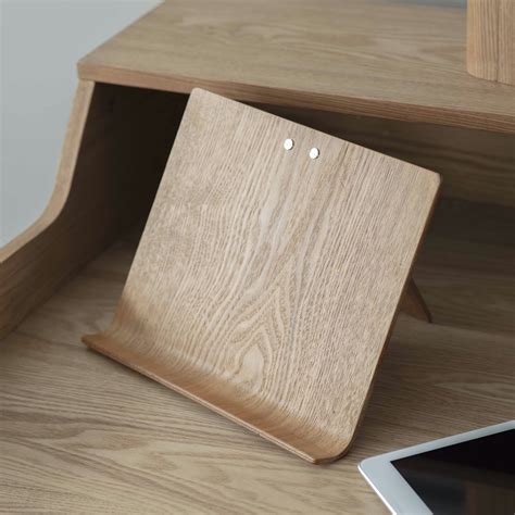 Wooden Tablet Stand Willow Lifestyle