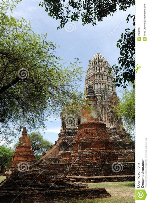 Wat Ratburana Ou Ratchaburana De La Thaïlande Ayutthaya Photo Stock
