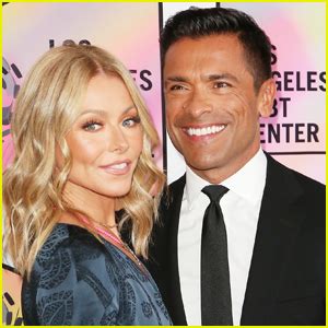 Mark Consuelos Leaves NSFW Comment On Kelly Ripas Instagram Post