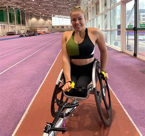 Pocket Meets Hannah Cockroft Obe Wheelchair Racing Athlete 7 X Para