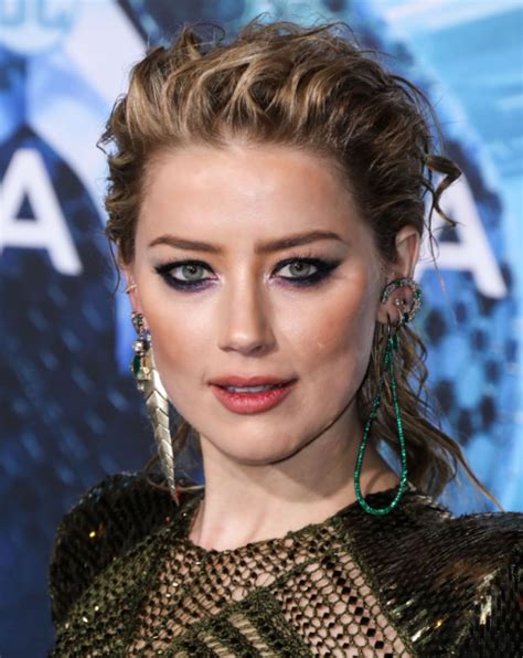 Amber Heard Net Worth Look At The Actresss Wealth