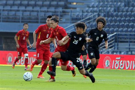 Hlv lê thụy hải cầm sa bàn, hướng dẫn các cầu thủ ninh bình thi đấu năm 2010. King's Cup 2019: 'Đấu Thái Lan, Việt Nam không thể thiếu ...