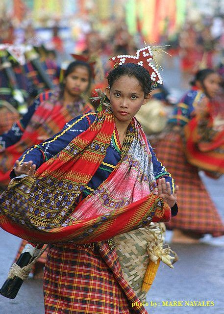 Tnalak Festival Blaan Girl Blaan People Wikipedia Filipino