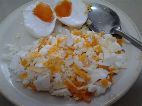Kandungan yang terdapat didalam telur rebus antara lain vitamin, mineral, protein, lemak baik dan beberapa vitamin. Mummy Zahra Nak Cerita: Ketam telur masin & hot choc popsicle