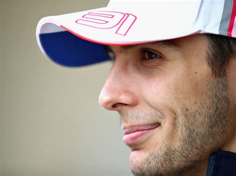 Et devient, à 19 ans et 345 jours, le plus jeune français à prendre le départ d'une épreuve de formule 1. Esteban Ocon: Mercedes will remember my potential | PlanetF1