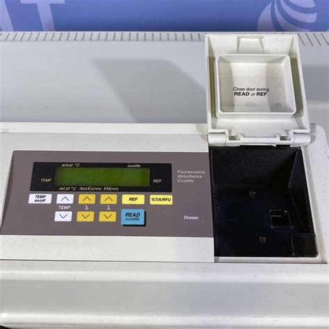 Molecular Devices Spectramax M2e Multimode Microplate Reader