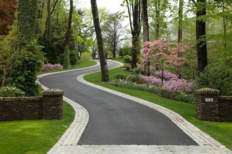 Beautiful Driveways Designs And Landscaping Ideas To Create Good First
