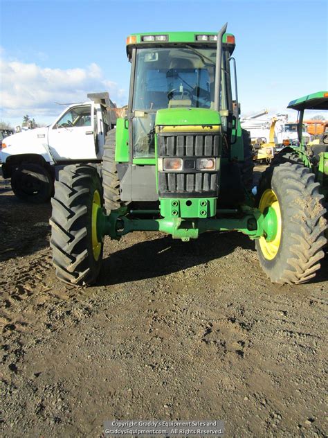 Heavy Equipment for Rent Oregon | 2000 - John Deere - 7200 - 2000 JOHN