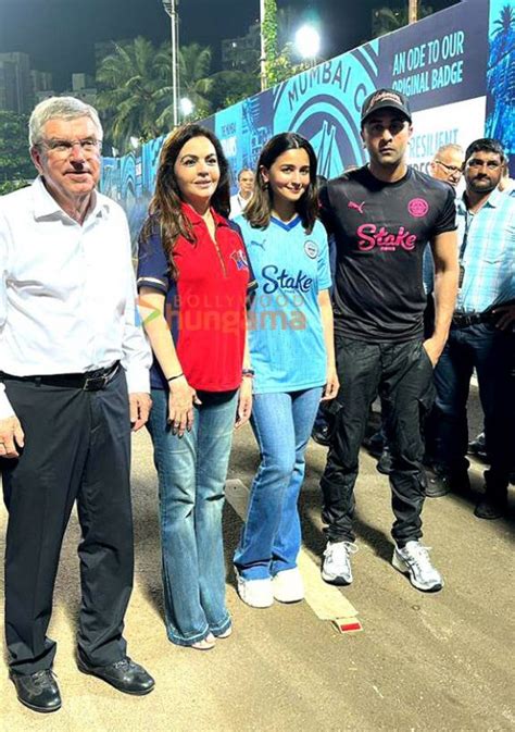 Photos Alia Bhatt Ranbir Kapoor And Nita Ambani Snapped At The Indian