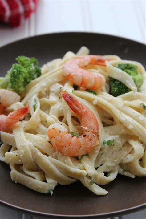 Find an olive garden pickup location for your to go order. Copycat Olive Garden Alfredo Sauce | AllFreeCopycatRecipes.com