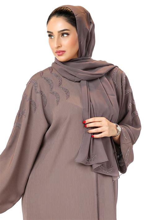 Shop Designer And Arabic Abayas Online In Uae Hera Closet Abayas