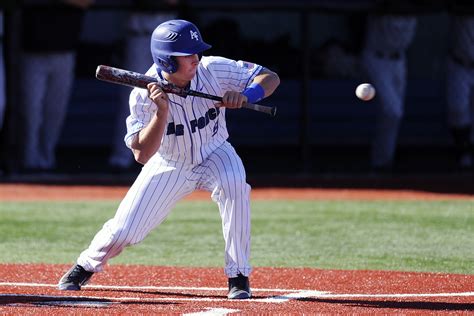 Fotos gratis : juego, acción, jugando, campo de béisbol, tono, verderón