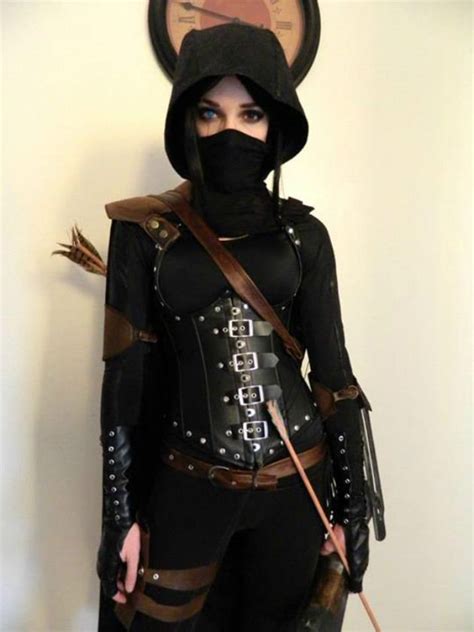 Girl Assassin Outfit On We Heart It Cosplay Outfits Girl Assassin