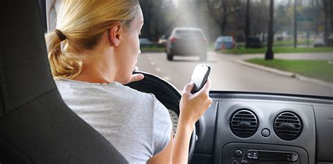 Dangers Of Texting And Driving In Texas The Texas Law Giant