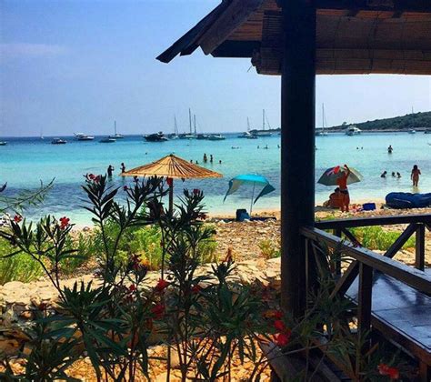 Explore our collection of enticing hotels closest to sakarun beach in sali. Sakarun Beach-Dugi Otok#Croatia ( Fuente Instagram 📷 )
