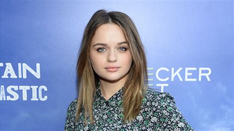 Independence Day Actress Joey King Reveals Sister Was Hit By A Semi Truck Please Keep Her In