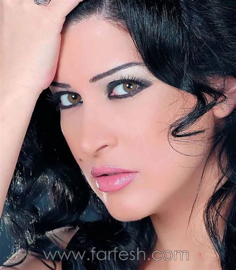 التحويل عن طريق الحوالات البنكية، تقوم بتسجيل في الموقع وإدخال المبلغ والبلد، ستحتاج إلى إدخال اسم الطرف المستلم الأول واسم العائلة المستخدم في الحساب البنكي الخاص به ورقم الحساب البنكي لذلك يجب أن تمتلك تلك البيانات وبعد البيانات تختلف من بلد لآخر. FARFESHplus | فرفش بلس - هل اجرت الفنانة جمانة مراد عملية ...
