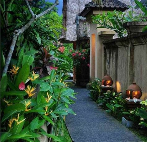 20 wonderful tropical landscaping ideas for garden in 2020 tropical landscaping bali garden