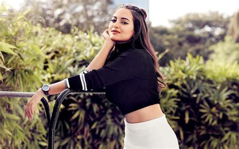 Kailash Kher Doesnt Want Sonakshi Sinha To Sing With Justin Bieber