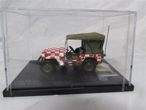 Hobby Master Hg1604 Us Army Air Force Iowa Follow Me Willys Jeep