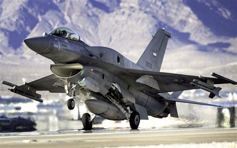 One of the most versatile aircraft in the u.s. F16 Wallpapers - Wallpaper Cave