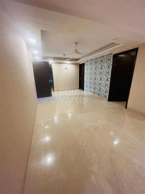 Resale 4 Bedroom 300 Sqyd Builder Floor In Sushant Lok 2 Sector 57