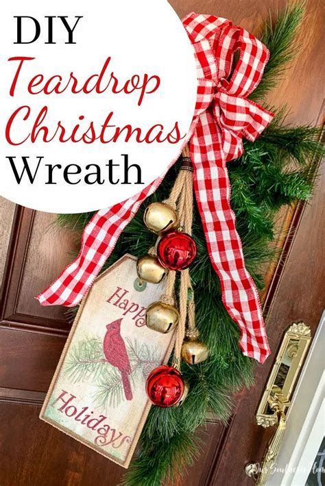 Simple Diy For A Teardrop Swag Christmas Wreath Christmaswreath