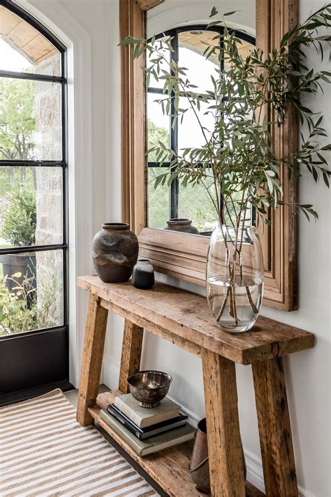 10 Tips For Decorating Your Entryway Console Table Like A