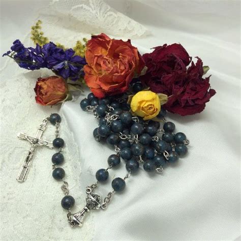 Let my studio celebrate the special people and times of your life. Memorial Rosary Memory bead rosary Custom dried flower ...
