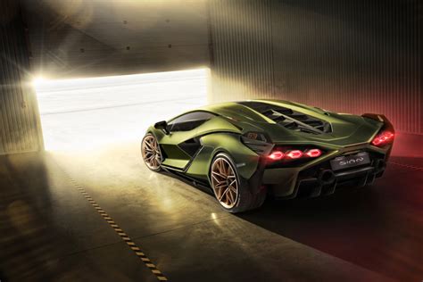 Hybrid Super Car Lamborghini Sián Delivers New Technologies And