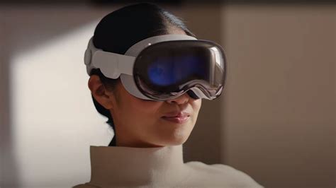 Apple Vision Pro Mixed Reality Ski Goggles Headset Unveiled But It Will Set You Back £2 800